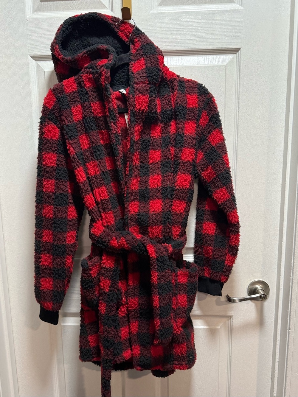 American Eagle Cozy Red & Black Plaid Hooded Robe NWT size M/L